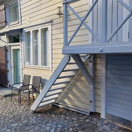 Uniikki Talo Kirjastosilta - Unique House At Centre Apartment Turku Exterior foto